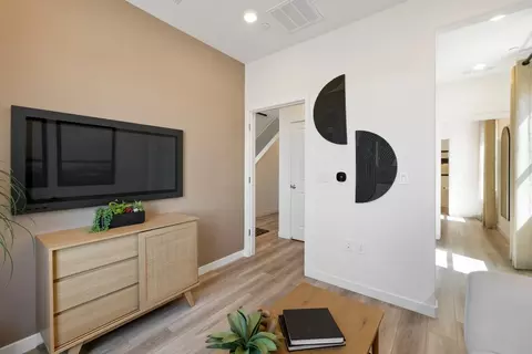 Entry Way - 379 Astilbe St, Discovery Bay, CA 94505 photo 4 of 4