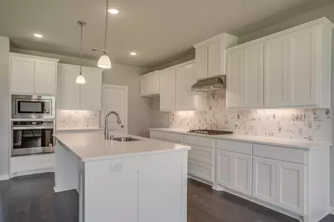 Kitchen - 11436 Wulstone Rd, Haslet, TX 76052 photo 3 of 10