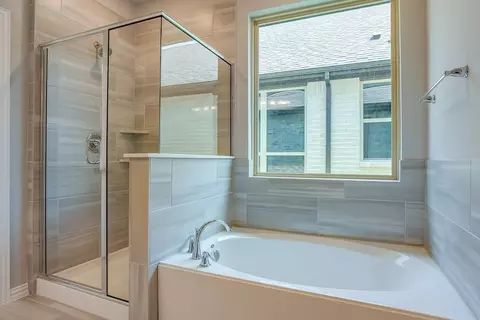 Bath - 11436 Wulstone Rd, Haslet, TX 76052 photo 2 of 10