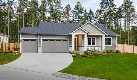 31 Mccartney Peak Ln, Port Ludlow, WA 98365