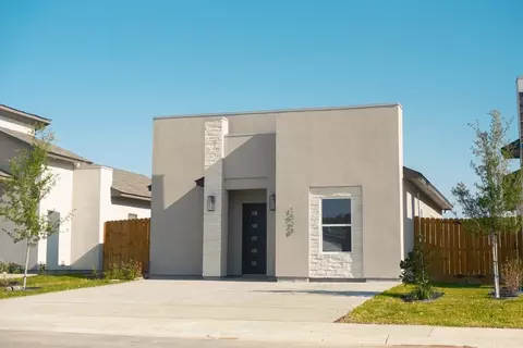 1538 Consejero Ln, Laredo, TX 78046
