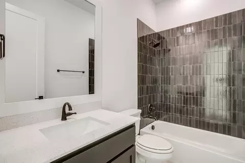 Bath - 101 Lantern Ridge Dr, Aledo, TX 76008 photo 5 of 17