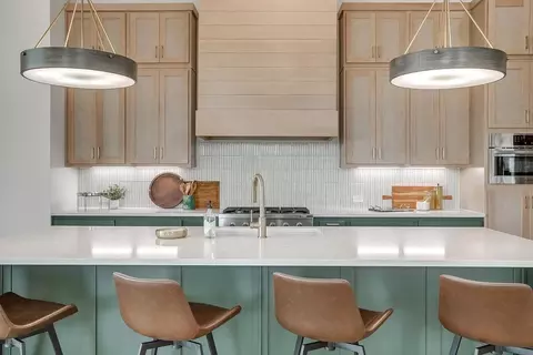 Kitchen - 101 Lantern Ridge Dr, Aledo, TX 76008 photo 6 of 11