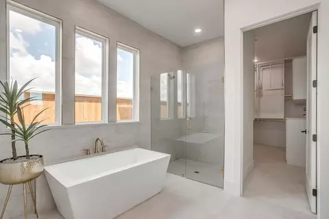 Bath - 101 Lantern Ridge Dr, Aledo, TX 76008 photo 11 of 17