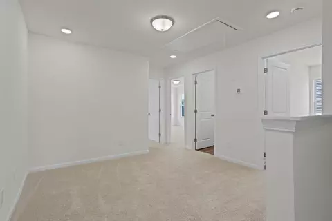 Entry Way - 104 Pointer Trl, Troutman, NC 28166 photo 3 of 6