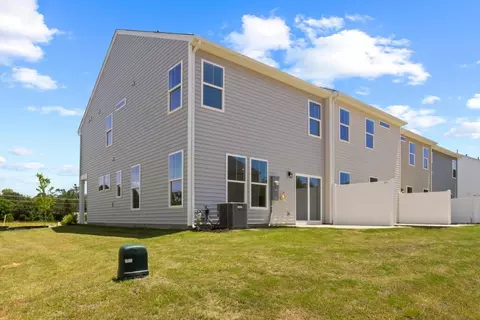Exterior - 104 Pointer Trl, Troutman, NC 28166 photo 6 of 7