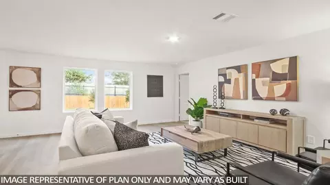 Living - 214 Paco Loop, Caldwell, TX 77836 photo 2 of 4