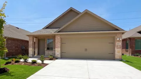 609 Cherish Day Dr, Lavon, TX 75166