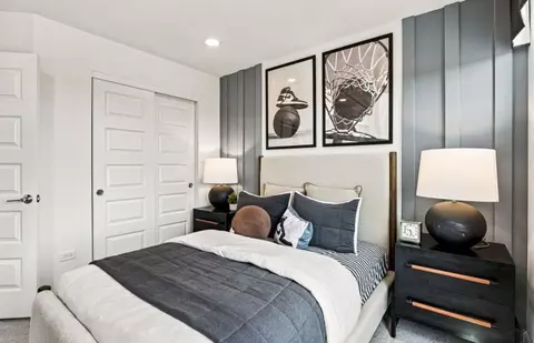 Bedroom - 1702 Espacio Dr, Naperville, IL 60563 photo 4 of 7