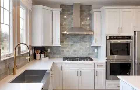 Kitchen - 1702 Espacio Dr, Naperville, IL 60563 photo 4 of 5