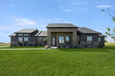 2910 Stella Rose Ct, Waxahachie, TX 75165