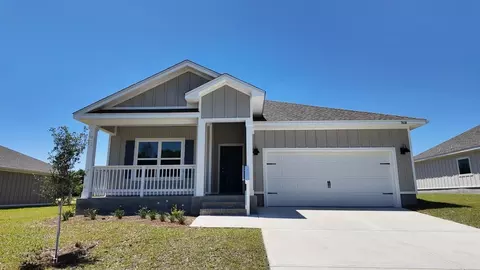 5618 Thatcher Rd, Crestview, FL 32539