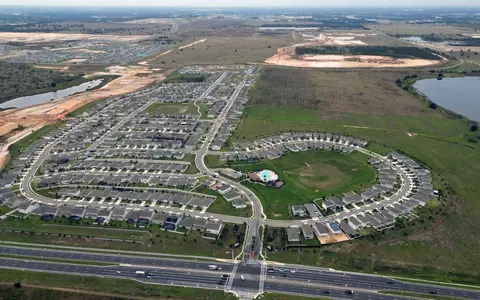 View/Area - 7858 Trapani Loop, Clermont, FL 34714 photo 4 of 7