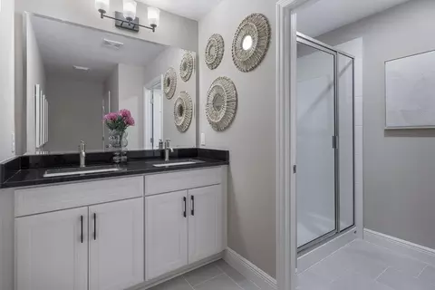 Bath - 7858 Trapani Loop, Clermont, FL 34714 photo 9 of 13