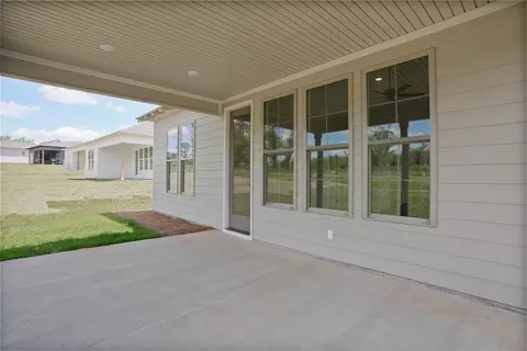 1004 Crossing Ct E, Valley, AL 36854 photo 10