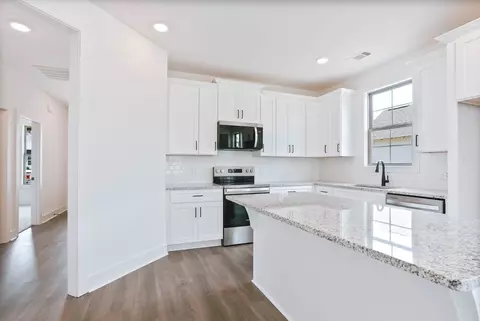 1004 Crossing Ct E, Valley, AL 36854 photo 15