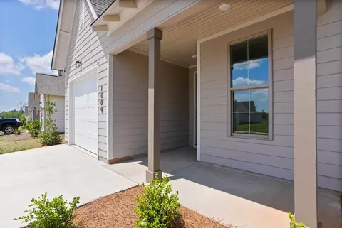 1004 Crossing Ct E, Valley, AL 36854 photo 6