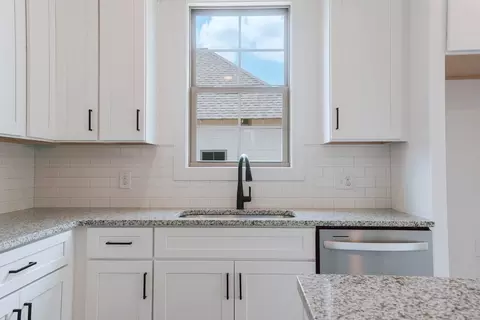1004 Crossing Ct E, Valley, AL 36854 photo 17