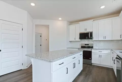 1004 Crossing Ct E, Valley, AL 36854 photo 16