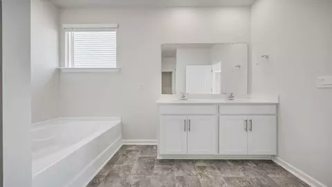 Bath - 123 Ruby Prince Rd, Gilbert, SC 29054 photo 3 of 10