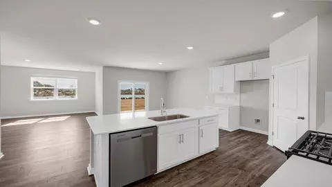 Kitchen - 123 Ruby Prince Rd, Gilbert, SC 29054 photo 4 of 13