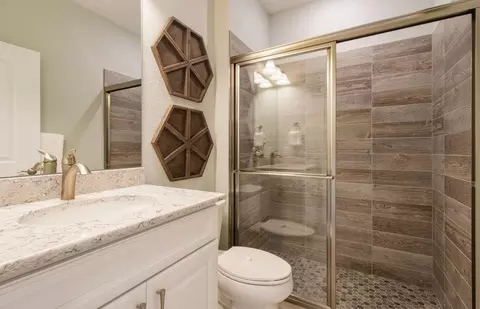 Bath - 107 Midpoint Blvd, Bluffton, SC 29910 photo 3 of 5