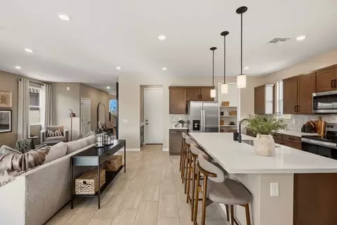 Kitchen - 23664 N 178th Ln, Surprise, AZ 85387 photo 20 of 23