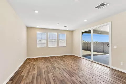 Living - 23664 N 178th Ln, Surprise, AZ 85387 photo 3 of 10