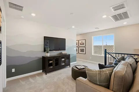 Entry Way - 23664 N 178th Ln, Surprise, AZ 85387 photo 5 of 9