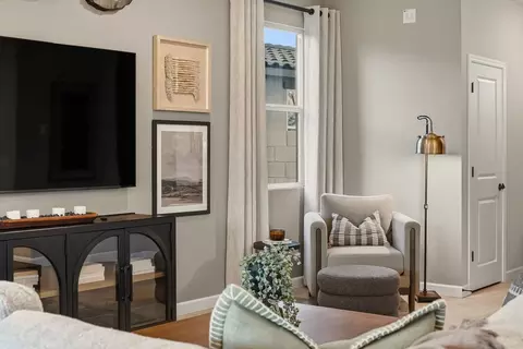 Living - 23664 N 178th Ln, Surprise, AZ 85387 photo 5 of 10