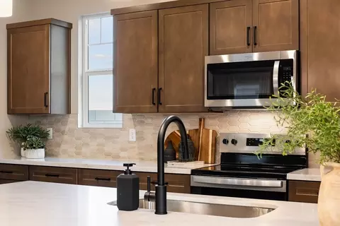 Kitchen - 23664 N 178th Ln, Surprise, AZ 85387 photo 8 of 23