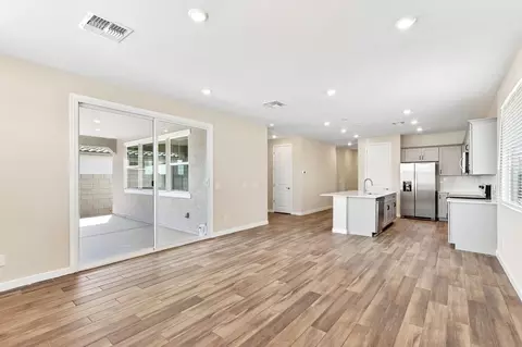 Living - 23664 N 178th Ln, Surprise, AZ 85387 photo 2 of 10