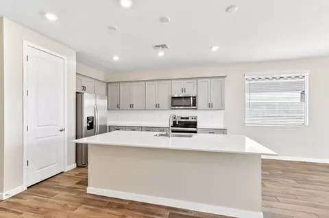 Kitchen - 23664 N 178th Ln, Surprise, AZ 85387 photo 2 of 23