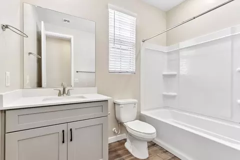 Bath - 23664 N 178th Ln, Surprise, AZ 85387 photo 4 of 12