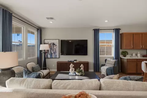 Living - 23664 N 178th Ln, Surprise, AZ 85387 photo 7 of 10