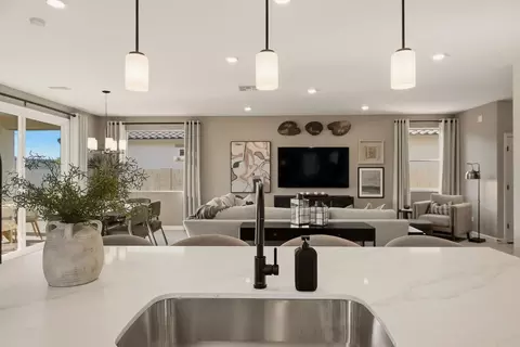 Kitchen - 23664 N 178th Ln, Surprise, AZ 85387 photo 17 of 23