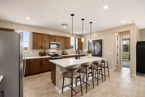 Kitchen - 23664 N 178th Ln, Surprise, AZ 85387 photo 23 of 23
