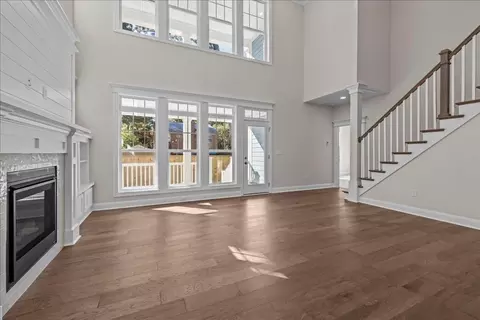 Living - 2245 Wake Forest St, Virginia Beach, VA 23451 photo 6 of 9
