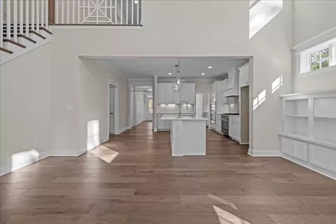 Living - 2245 Wake Forest St, Virginia Beach, VA 23451 photo 1 of 9
