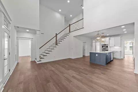 Entry Way - 2245 Wake Forest St, Virginia Beach, VA 23451 photo 14 of 15