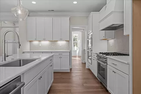 Entry Way - 2245 Wake Forest St, Virginia Beach, VA 23451 photo 6 of 15