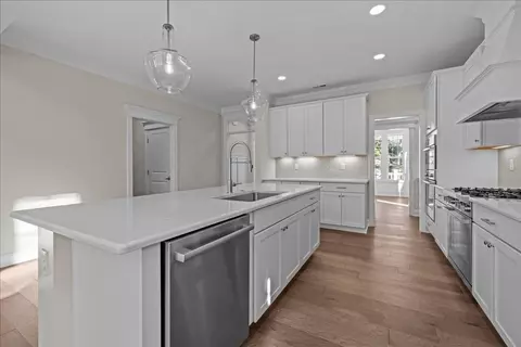 Kitchen - 2245 Wake Forest St, Virginia Beach, VA 23451 photo 3 of 7