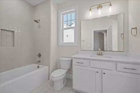 Bath - 2245 Wake Forest St, Virginia Beach, VA 23451 photo 12 of 13