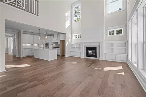 Living - 2245 Wake Forest St, Virginia Beach, VA 23451 photo 4 of 9