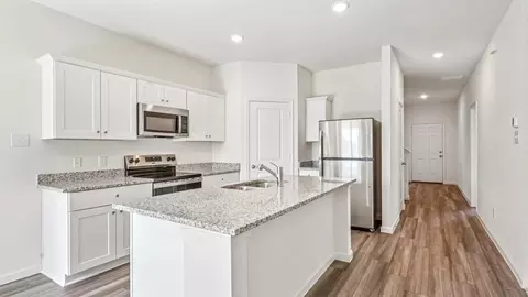 Kitchen - 504 Mcfadin Way, Taylor, TX 76574 photo 1 of 3