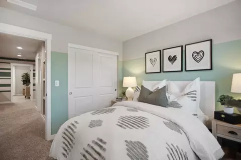 Bedroom - 173 Alder St, Eagle Point, OR 97524 photo 6 of 6