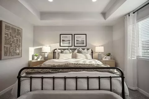 Bedroom - 173 Alder St, Eagle Point, OR 97524 photo 1 of 6