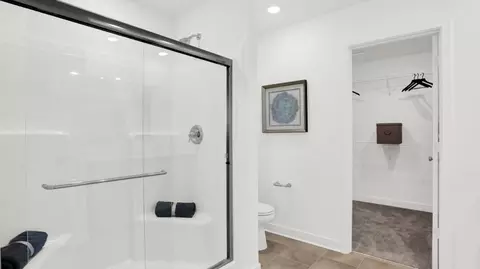 Bath - 8038 Ridge Line Dr, Pendleton, IN 46064 photo 1 of 3