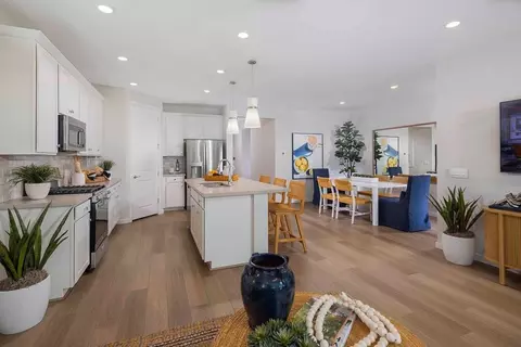 22561 W Mohawk Ln, Surprise, AZ 85387 photo 4