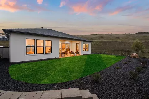 Exterior - 7039 W Tolland St, Eagle, ID 83616 photo 6 of 11